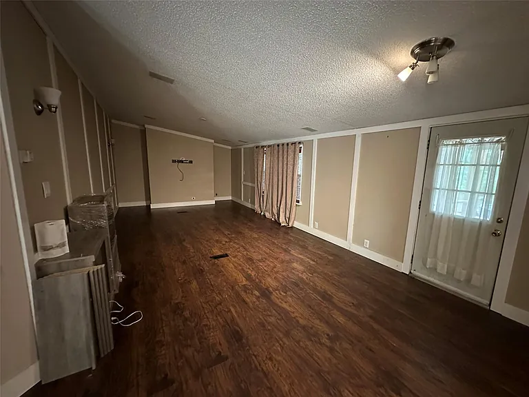 35 Amber Dr — Photo 7