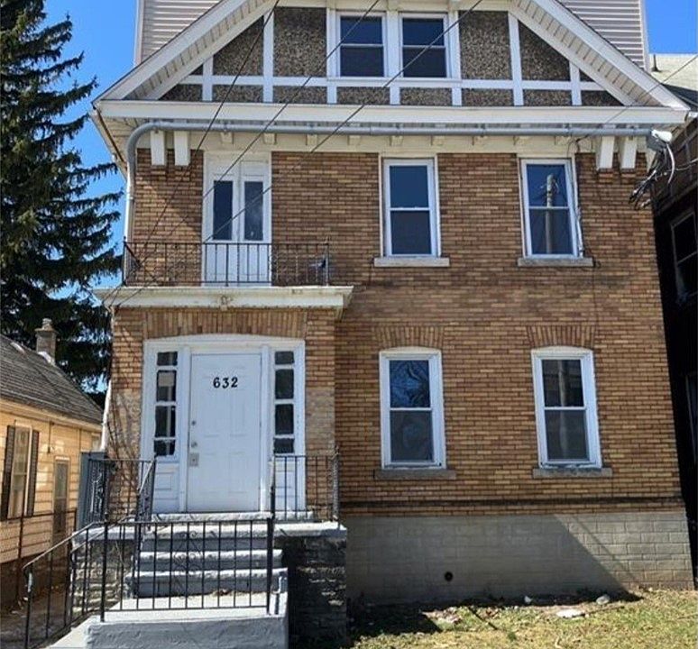 1st image of 632 7th St