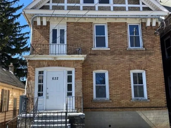 632 7th St, Niagara Falls, NY 14301