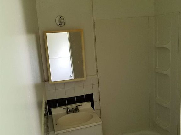 59D3E5B9-6311-45BF-90A9-158D9E217E3F