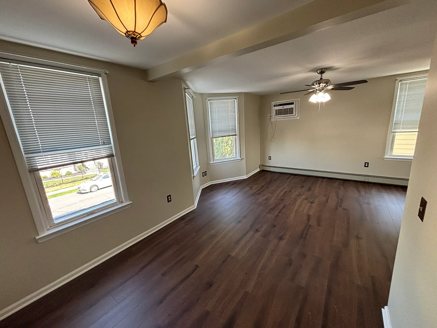 2 bed, 1.5 bath, $2,000 — Photo 4