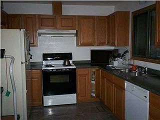 4th image of 604 E Maywood St