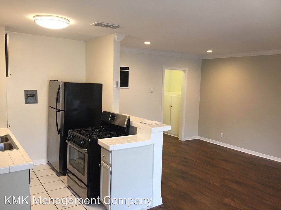 1st image of 1621 S Westgate Ave APT 3