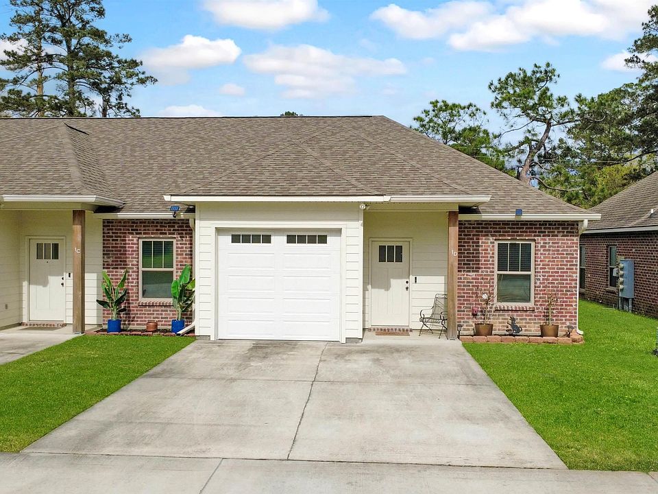 1st image of 9900 Country Club Dr #1D