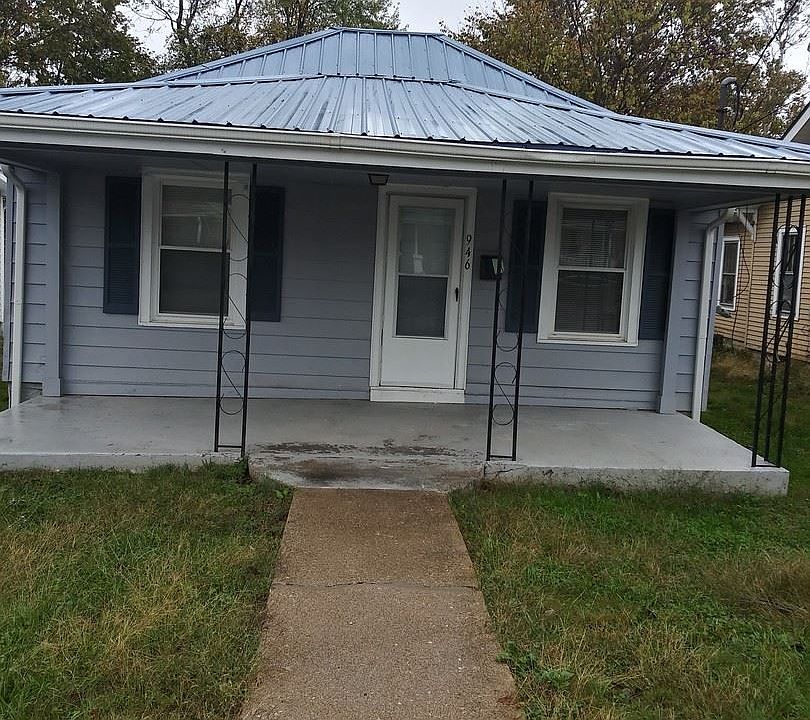 1st image of 946 Detroit Ave