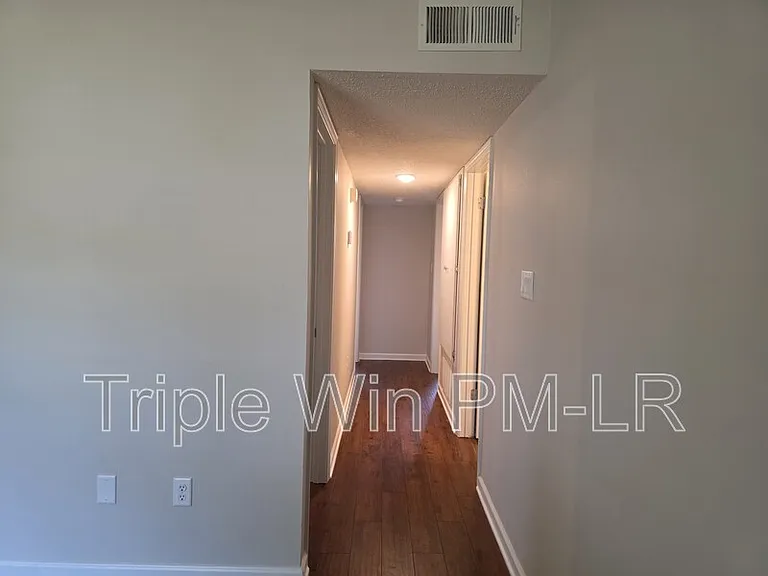 113 Northfield Dr — Photo 21