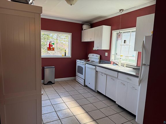3rd image of 724 N 59th Ave W