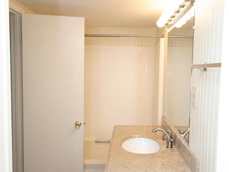 6644 Willow Pointe Dr NW #1-A — Photo 15