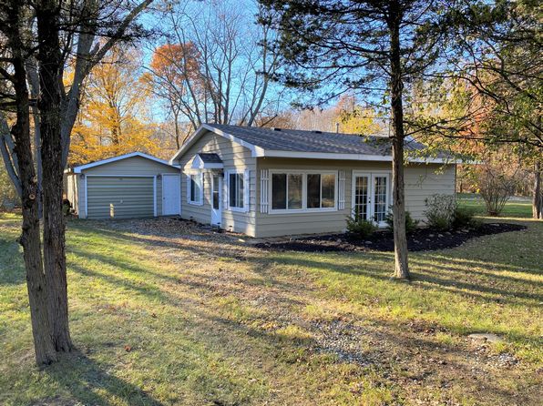 1110 Golfmere Dr South Haven Mi 49090 Zillow