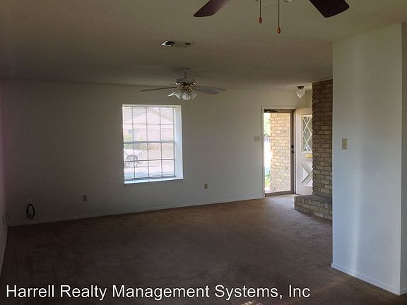2nd image of 5812 Wilshire Dr