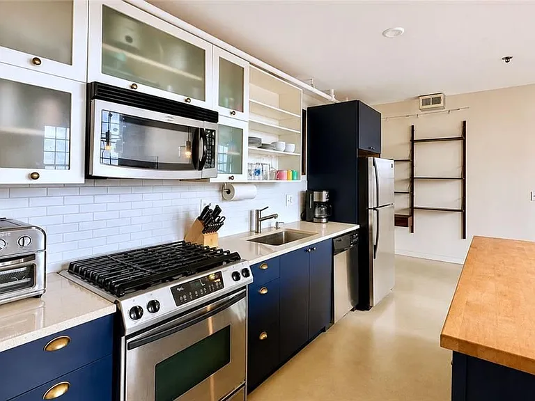170 Boulevard SE #E426 — Photo 10
