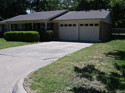 808 Thompson Dr, Saginaw, TX, 76179