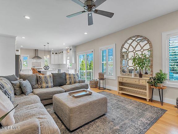 5th image of 504 Old Bridge Road