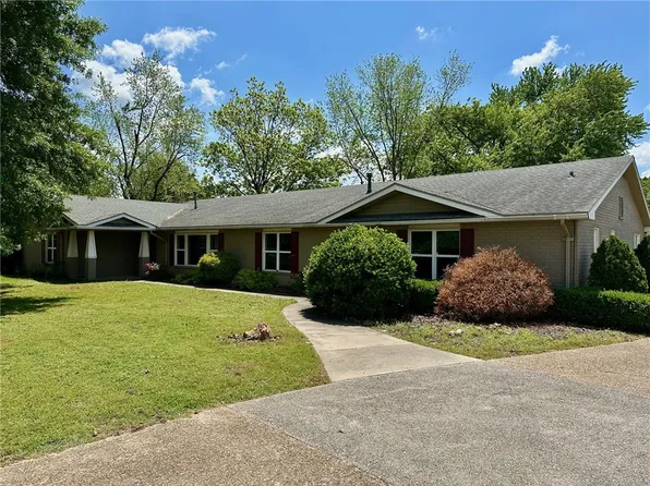 459 E Morris Ave, Springdale, AR 72764