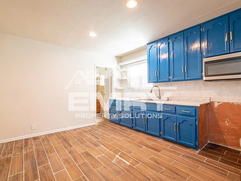 1125 S Evergreen Ave — Photo 27