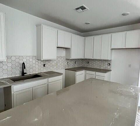 2nd image of 16956 W BUTLER Avenue
