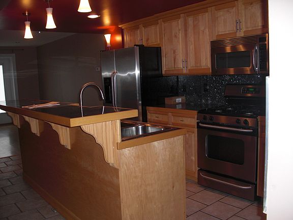 2nd image of 11 New Schley St