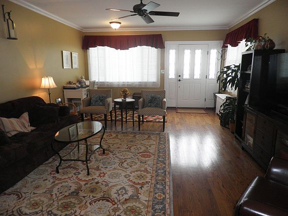 Spacious Living Room