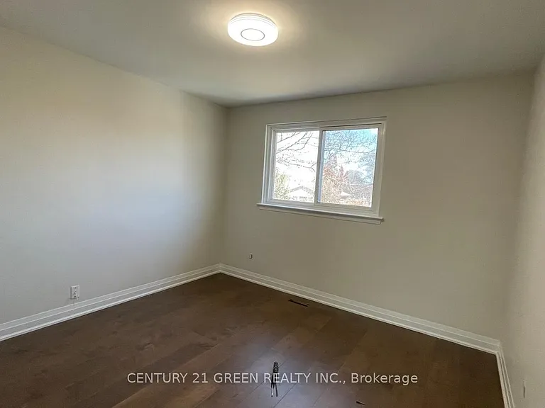 1257 Tredmore Dr #UPPER — Photo 20