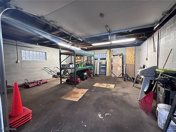 3rd image of 387 Belmont St NW