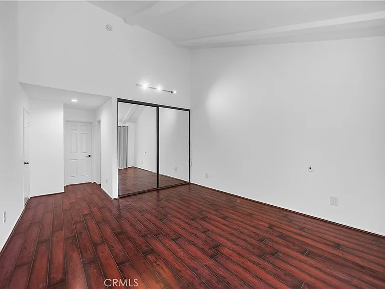 20454 Elkwood St — Photo 26