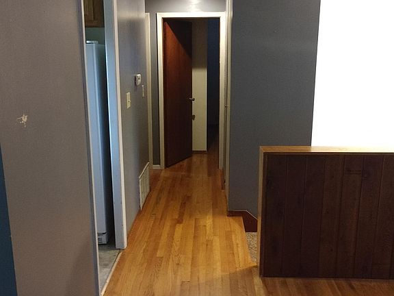 3rd image of 941 Sycamore Dr