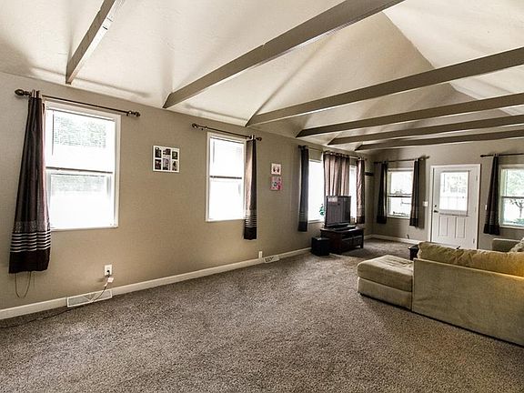 4th image of 33806 Willowick Dr
