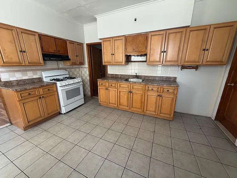 509 Marshall St #1 — Photo 1