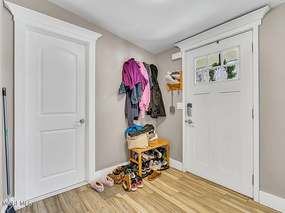 4th image of 2978 Shafto Road