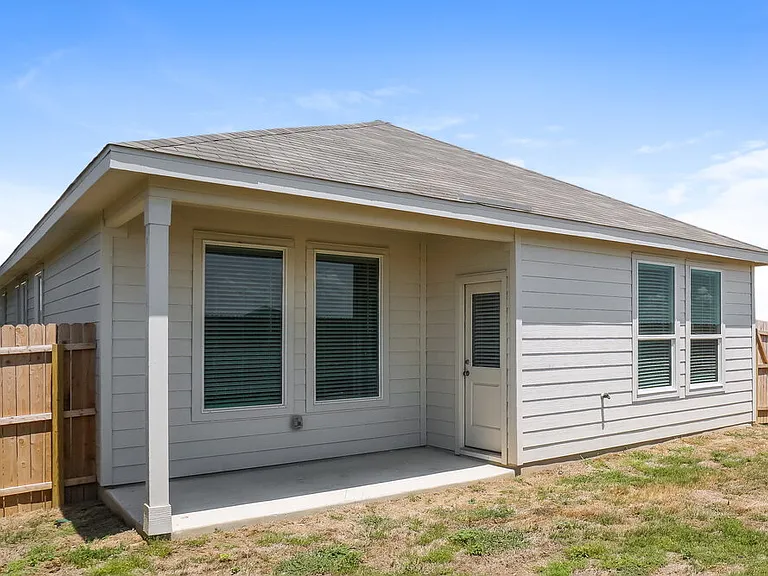 610 Kayden Ct — Photo 16