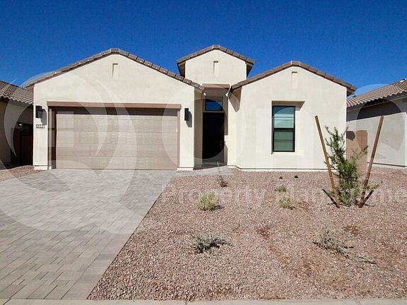 2nd image of 652 E Aurora Dr