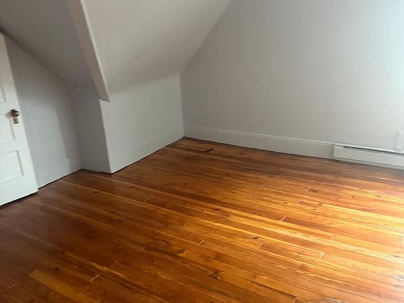 4th image of 387 Prospect Ave #3RDFL