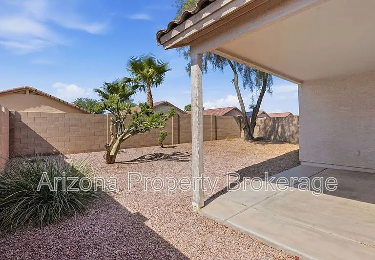 14823 W Redfield Rd — Photo 26