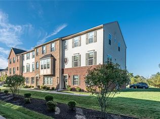 501 Pointe View Dr, Mars, PA 16046