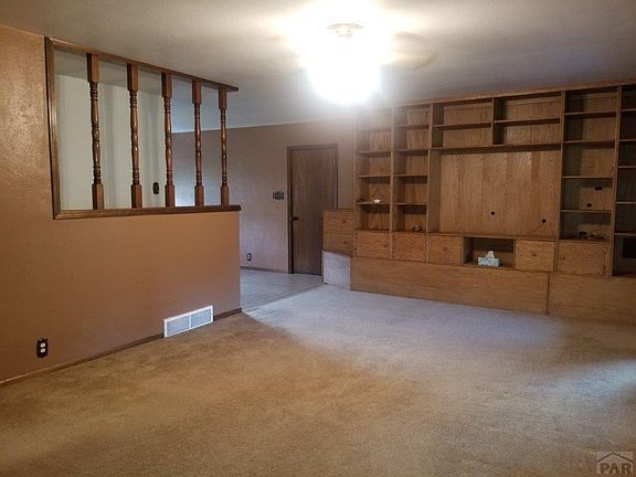 5th image of 56 Mayhew Dr