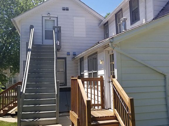 4th image of 607 N Poplar St