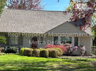 961 Nampa Ct, Troy, MI 48084