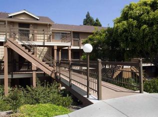 2750 Circulo Santiago APT R, Carlsbad, CA 92008