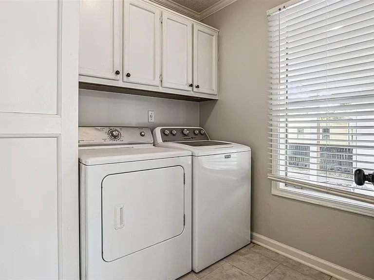 2232 Burfordi Ln — Photo 17