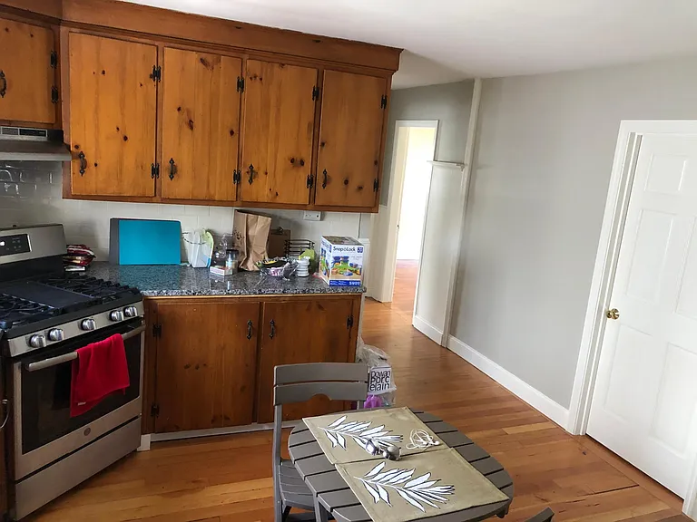 54 Monroe Ave #1 — Photo 5