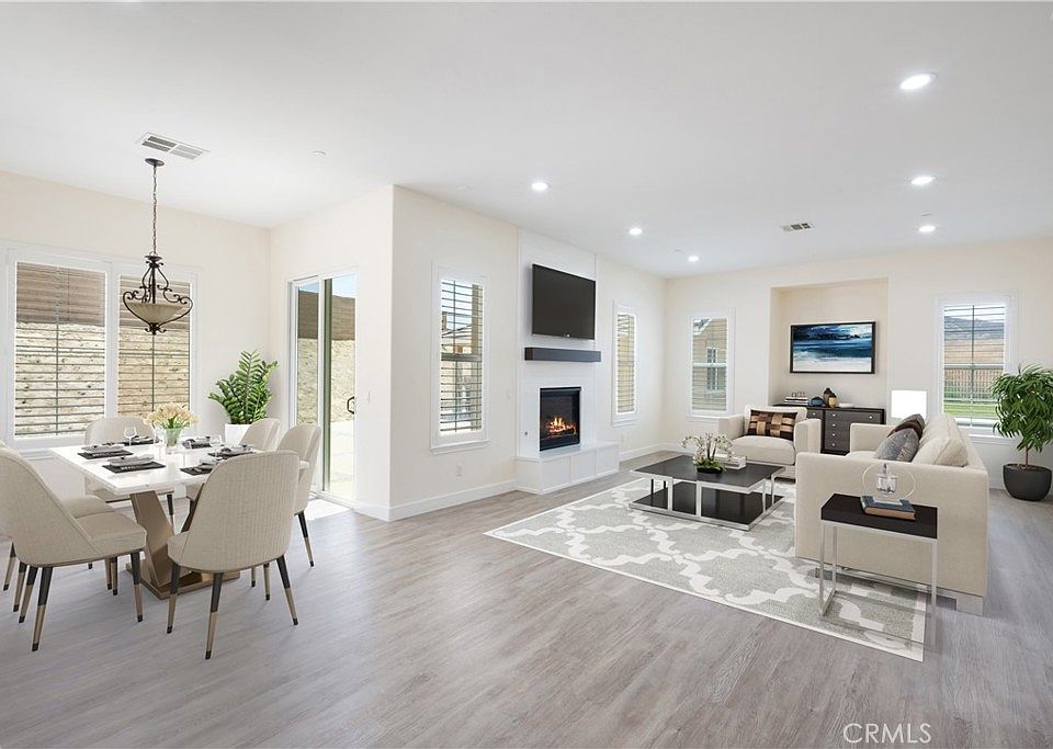 1st image of 3086 Crystal Ridge Ln