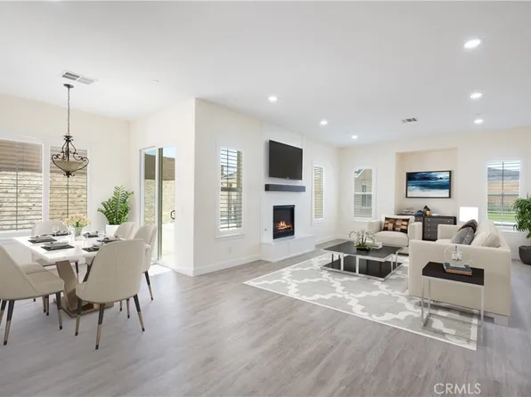 3086 Crystal Ridge Ln, Colton, CA 92324