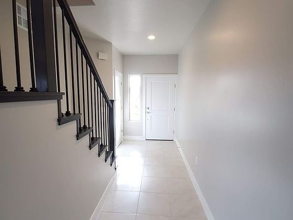 5th image of 293 W Augusta Dr #11395978