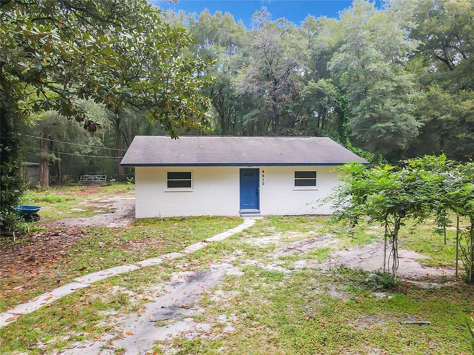 1st image of 4610 SE 18th Pl