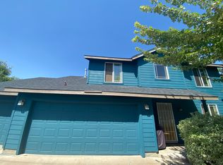 2099 NW Kingwood Ave, Redmond, OR 97756
