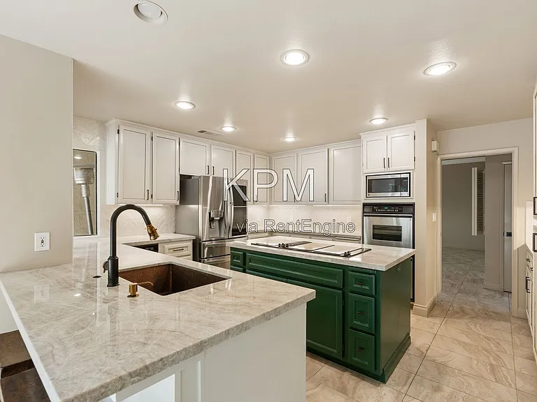 3342 Cove Cir — Photo 33