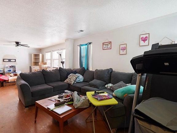 3rd image of 527 Whisper Mesa St SW