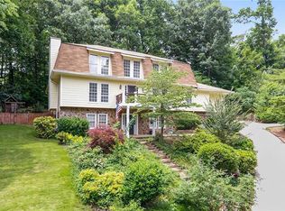 1197 Forest Brook Ct, Marietta, GA 30068