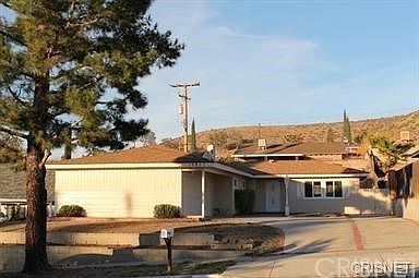 2nd image of 19861 Ermine St