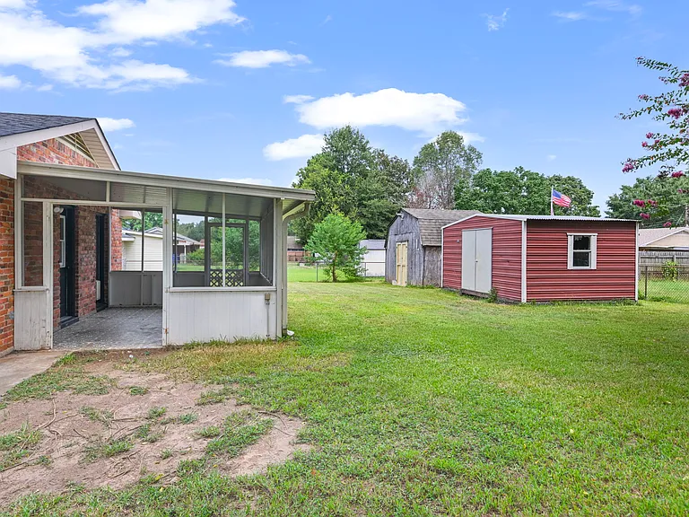 111 Lori Streetprattville — Photo 36